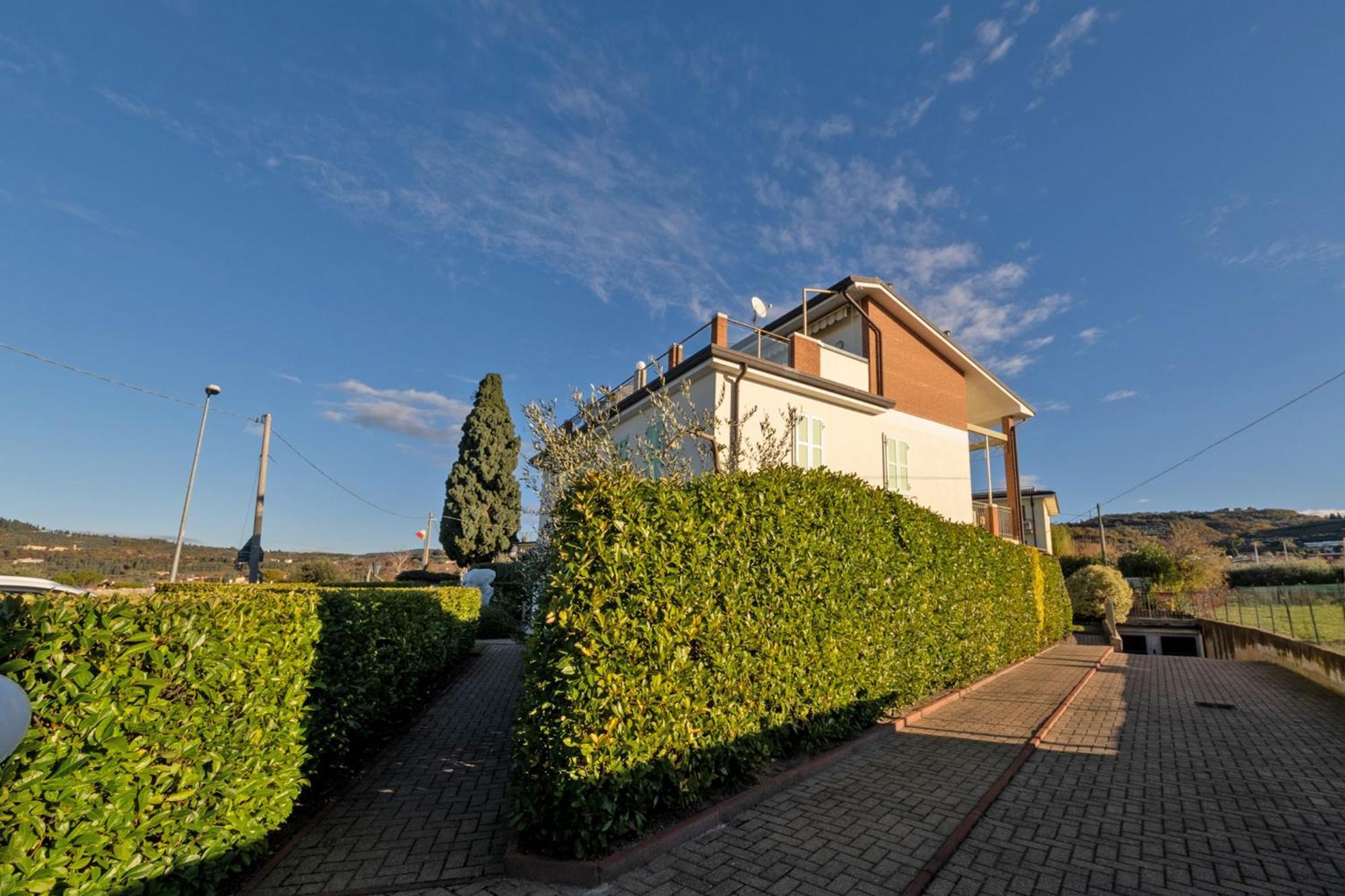 Apartmentsgarda - Rosa Chiare Bardolino Exterior foto