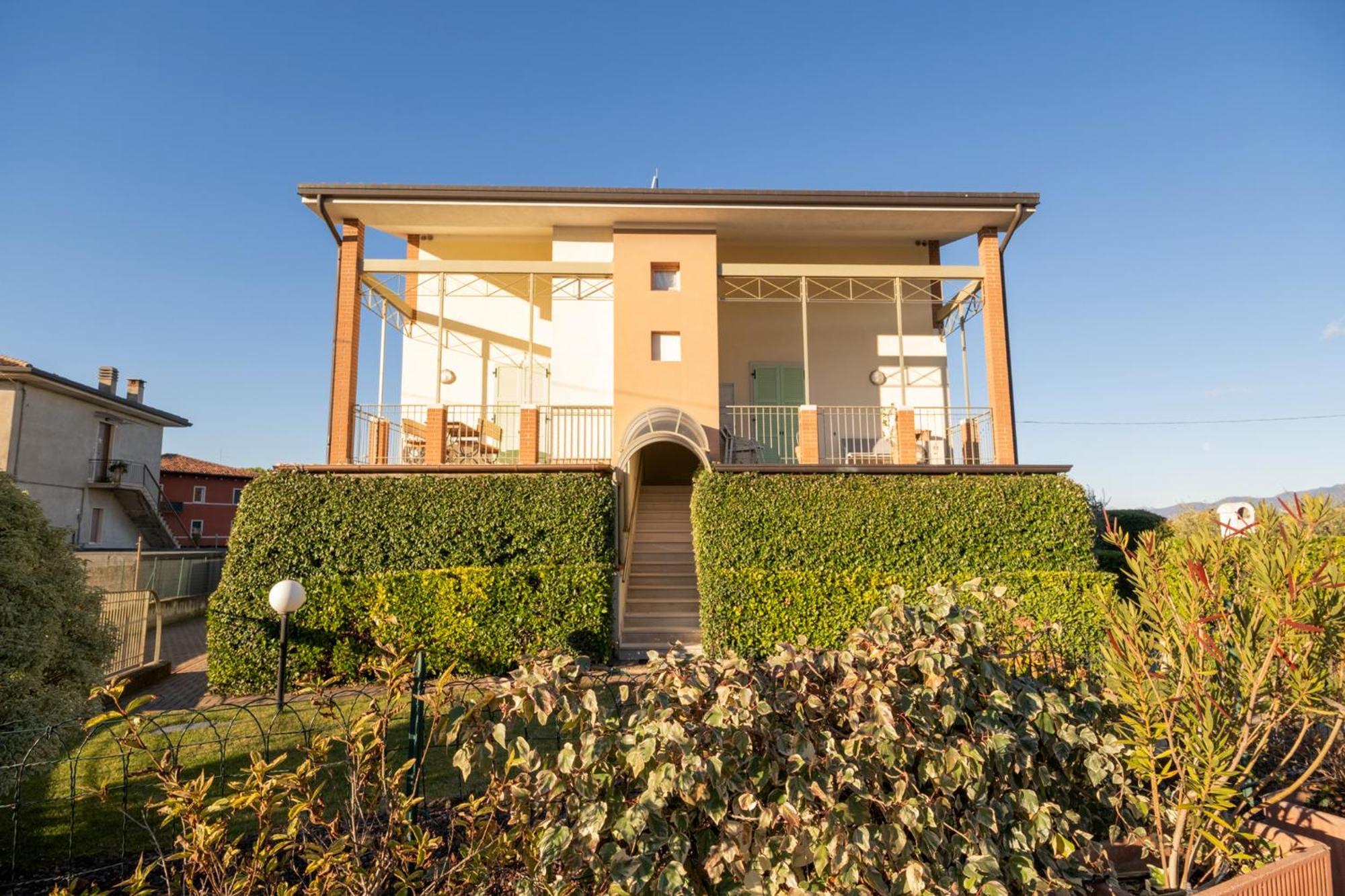 Apartmentsgarda - Rosa Chiare Bardolino Exterior foto